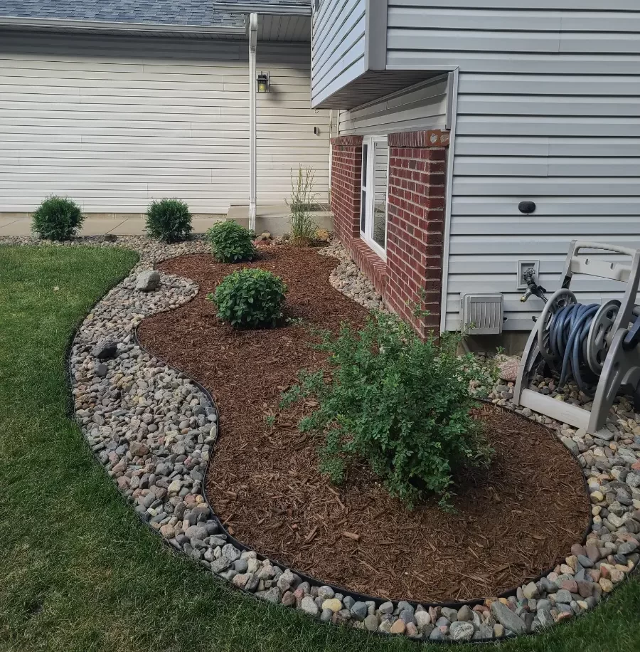 River Rock & Mulch Combination - Front Yard Landscapes